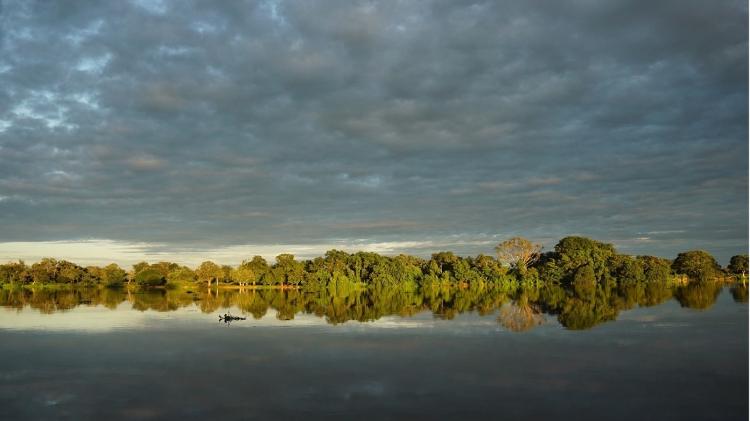 Um trecho do Rio São Lourenço, no Pantanal Norte Um trecho do Rio São Lourenço, no Pantanal Norte