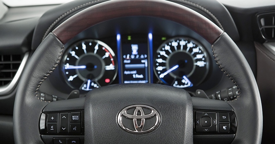 Toyota SW4 2016 - Divulgação