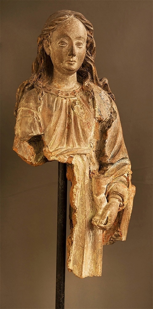 Nossa Senhora (fragmentos), século 17, terracota. Frei Agostinho de Jesus - Divulgação