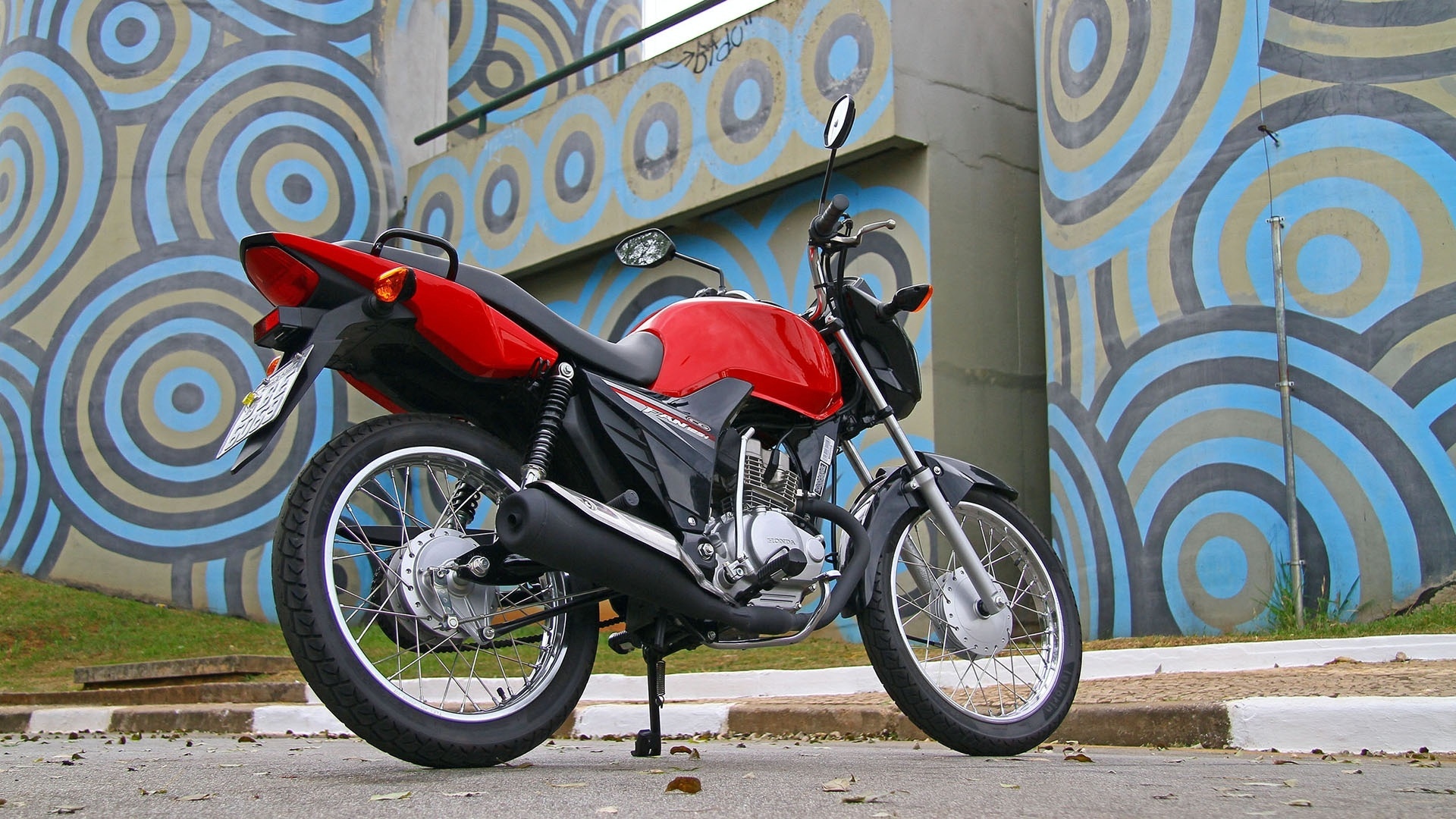 Honda CG 125i Fan - Mario Villaescusa/Infomoto