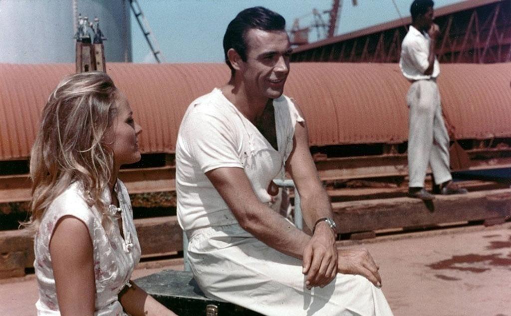 Sean Connery e Ursula Andress em "007 Contra o Satânico Dr. No" (1962) - Divulgação