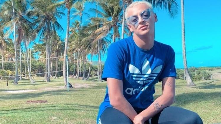 A cantora também posta fotos suas sem estar montada como drag - Reprodução/Instagram/@pabllovittar - Reprodução/Instagram/@pabllovittar