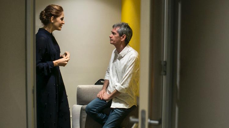 Poliana Abritta conversa com Serginho nos bastidores do "Altas Horas" - Globo/Rogério Fernandes - Globo/Rogério Fernandes