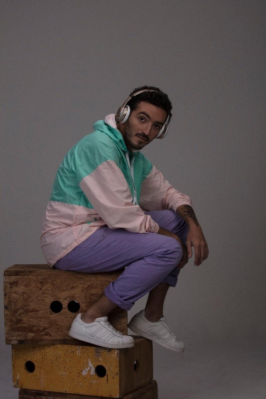 Nascido em Vilar dos Teles, na Baixada Fluminense, Felipe Mar tem 31 anos e é DJ há nove - Beto Gatti/Divulgação