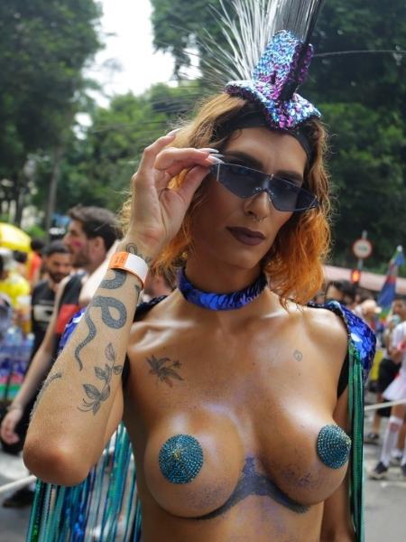 DJ Ledah no bloco Meu Santo é Pop - Nelson Antoine/UOL - Nelson Antoine/UOL