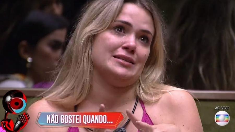 Marcela chora no jogo da discórdia - Reprodução/TV Globo