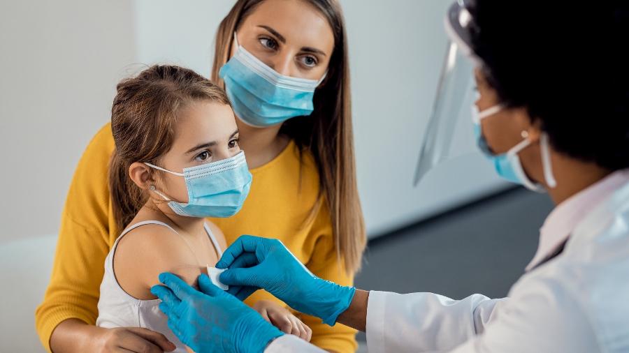 As autoridades de saúde da França recomendaram hoje a vacinação de crianças de cinco a 11 anos de idade contra o coronavírus - iStock