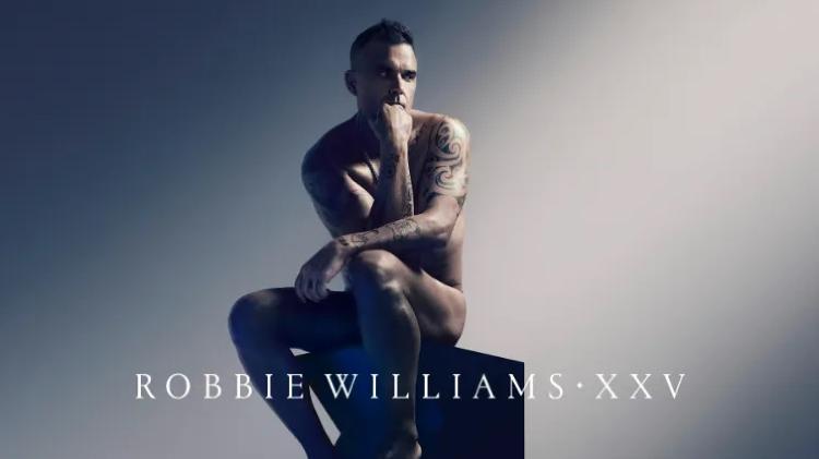 Robbie Williams nu na capa de 'XXV', seu novo álbum