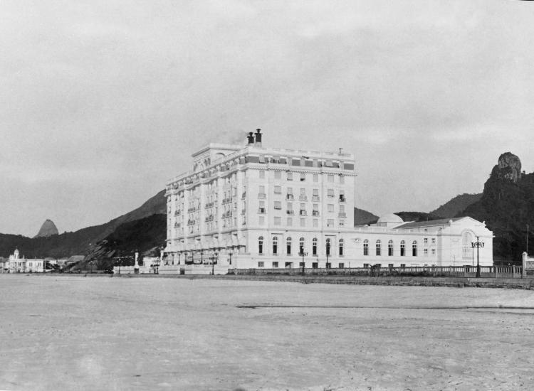 O Copacabana Palace em sua abertura