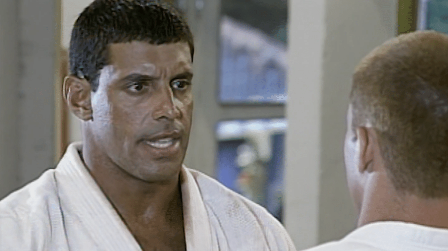 Alexandre Frota interpretou o professor de jiu-jitsu Robson em "Malhação.com", exibida entre 1998 e 1999 - Reprodução/Globoplay