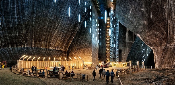 Interior de uma das minas de Turda, na Romênia - Ungureanu Adrian Danut/Creative Commons - Ungureanu Adrian Danut/Creative Commons