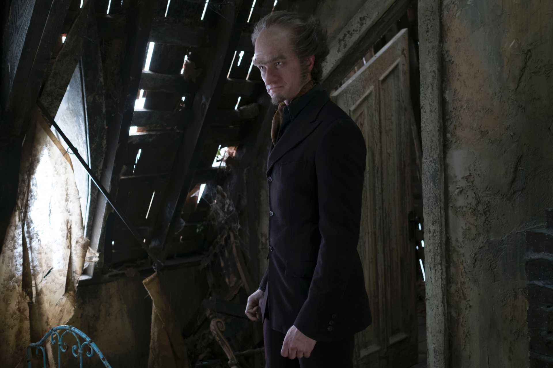 Neil Patrick Harris é Conde Olaf na adaptação de "Desventuras em Série" - Joe Lederer / Netflix/Divulgação