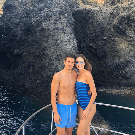 Enzo Celulari e a namorada,  Victória Grendene, na Grécia - Reprodução/Instagram