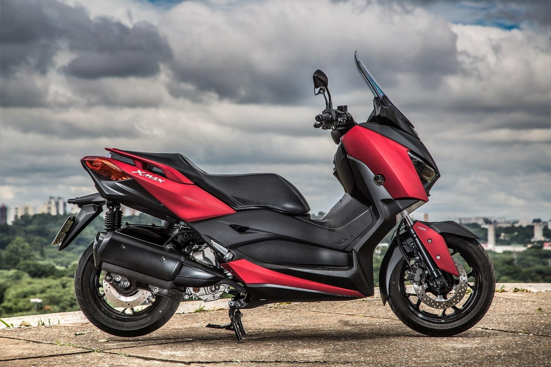 Yamaha XMax 250 - Renato Durães/Infomoto