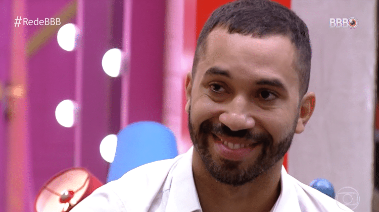 BBB 21: Gilberto se emociona com discurso de Tiago Leifert no 'BBB Dia 101' - Reprodução/Globoplay - Reprodução/Globoplay