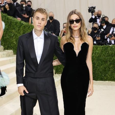 Justin Bieber ao lado da esposa, Hailey Bieber - Getty Images