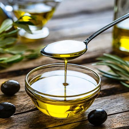 Azeite, óleo de oliva, salada