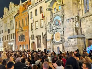 'Insuportável': moradores de Praga se revoltam por turismo sem controle 