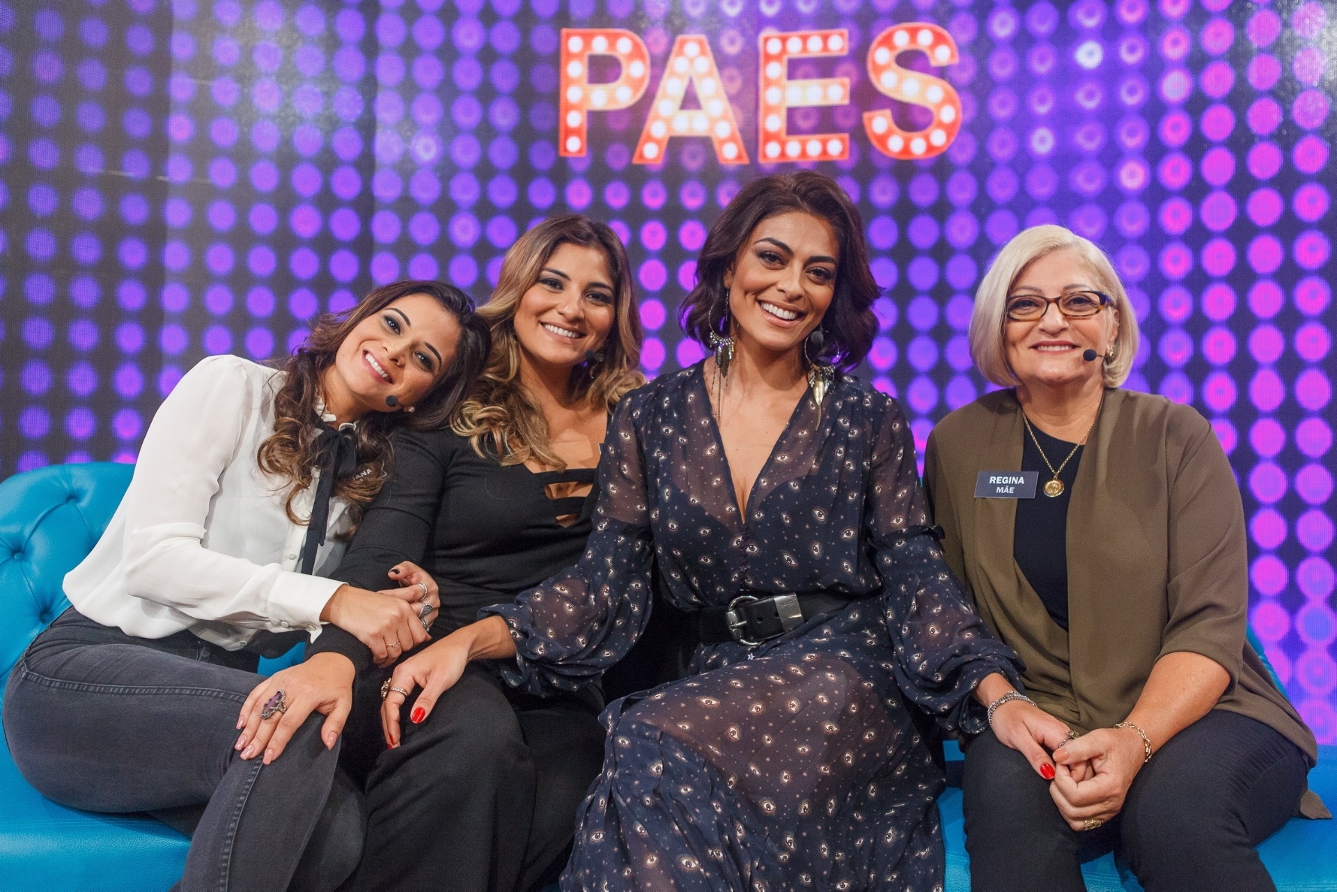Juliana Paes contou com a mãe Regina, além das irmãs Rosana e Mariana, no "Tamanho Família" - Artur Meninea/TV Globo