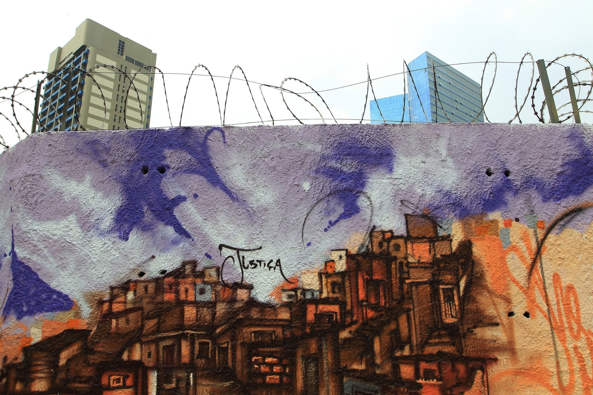 9.ago.2016 - Grafite em homenagem aos dez anos da Lei Maria da Penha é inaugurado no centro de São Paulo - Hélvio Romero/Estadão Conteúdo