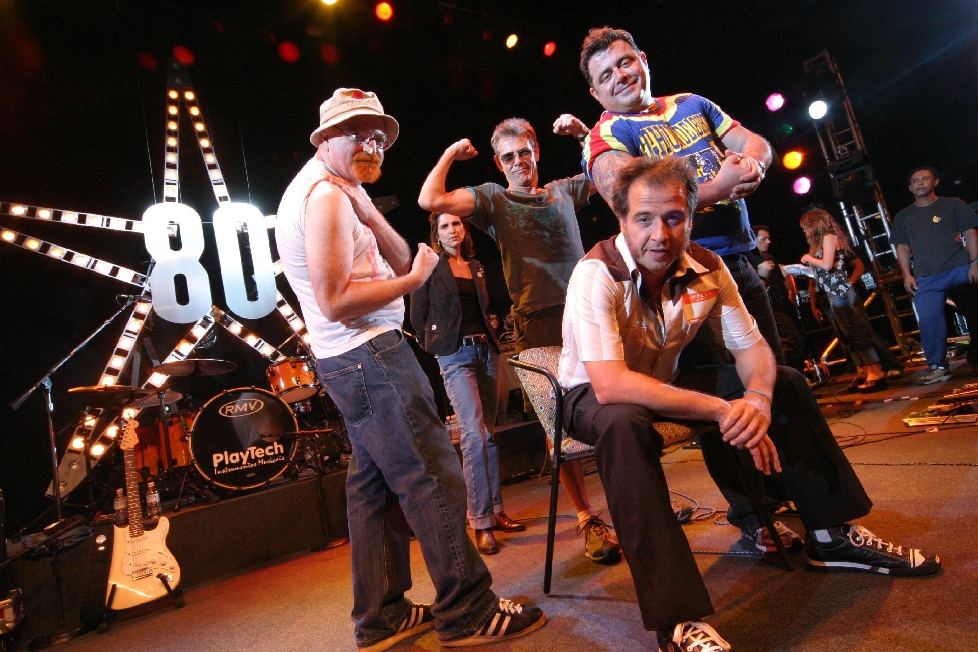 Kid Vinil gravou em 2005 o DVD "Anos 80 - A Festa" com participações especiais de ídolos da época como Leo Jaime, Nasi, Ritchie, Leoni, Dulce Kental e Dinho Ouro Preto - Fernando Moraes/Folha Imagem