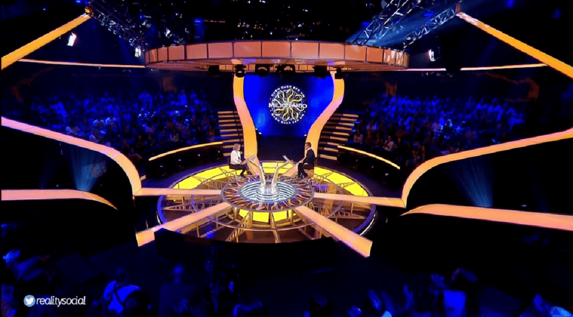 Luciano Huck lançou um novo jogo de perguntas e respostas durante o "Caldeirão do Huck", da Globo, na tarde deste sábado (6) - Reprodução/TV Globo