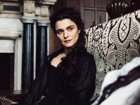 Rachel Weisz em cena de "A Favorita". O filme foi indicado em 12 categorias no Bafta - Imagem/Divulgação