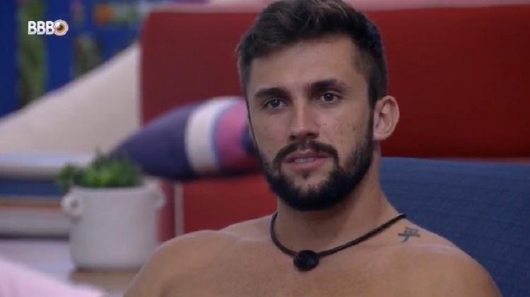 BBB 21: Arthur comenta eliminação de Rodolffo no décimo paredão - Reprodução/Globoplay - Reprodução/Globoplay