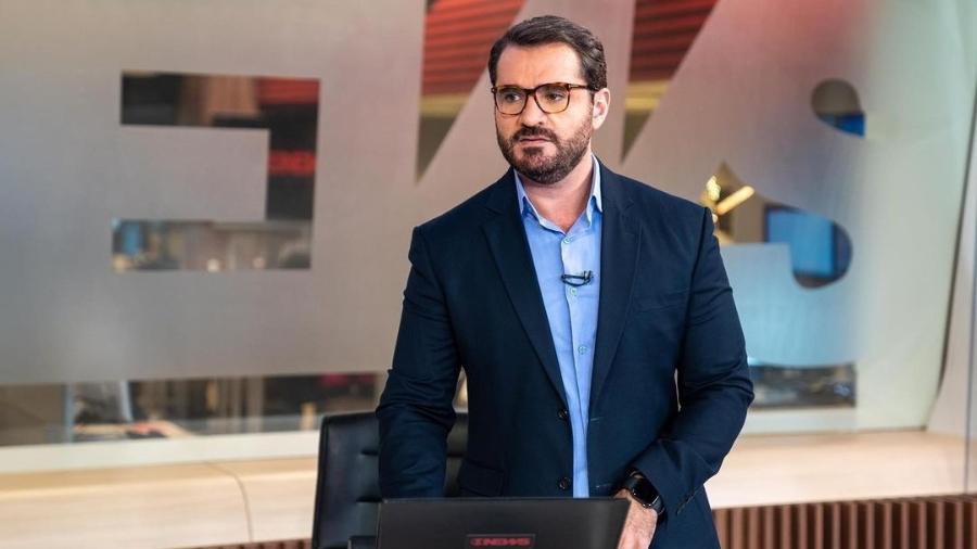 Marcelo Cosme, apresentador do "GloboNews em Pauta", pediu respeito às religiões africanas - Reprodução/GloboNews