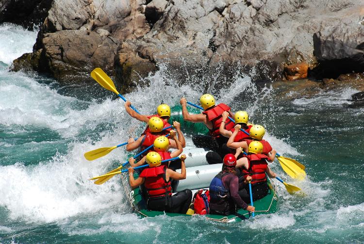 Rafting en Bariloche: Rondas extremas en familia a ríos tranquilos - Embrotur / Divulcaso - Embrotur / Divulcaso