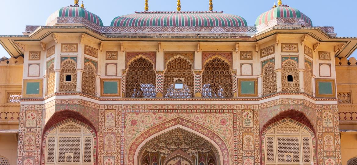 Entrada do Forte Amber, Jaipur, na Índia - Bradley Smith/Getty Images/iStockphoto