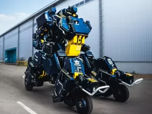Transformer da vida real: robô que vira automóvel existe e será leiloado 