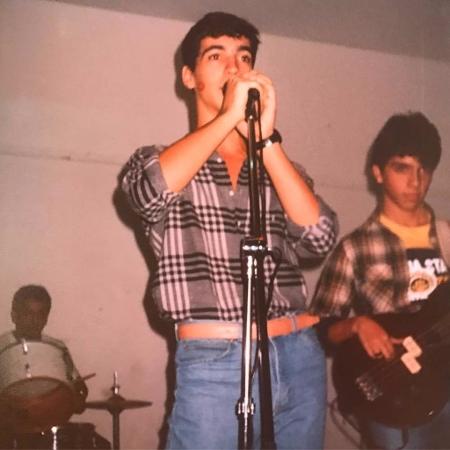 César Tralli publica foto dos anos 80 usando calça centropeito - Reprodução/Instagram/cesartralli - Reprodução/Instagram/cesartralli