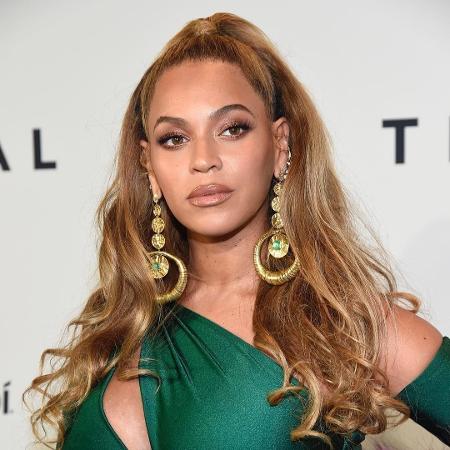 Beyoncé usa bolsa de R$ 16 mil e vestido feito sob medida em festa do Tidal - Reprodução/Instagram