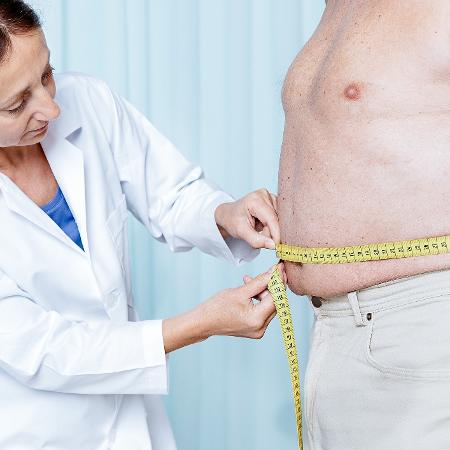 Homens tendem a acumular gordura ao redor do abdômen  - iStock