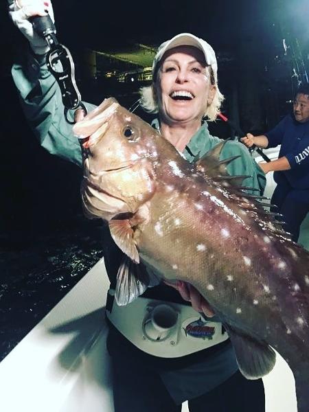 Ana Maria Braga usou o domingo (29) para pescar - Reprodução/Instagram