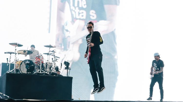 A banda Blink-182, uma das headliners do Lollapalooza Brasil 2024, em show no Coachella 2023