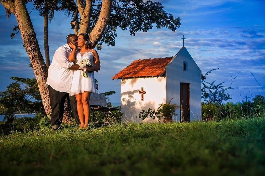 O ensaio de casamento foi realizado no Recanto Das Sucupiras em Nova Cruz, Pernambuco - Fausto Júnior Fotografia