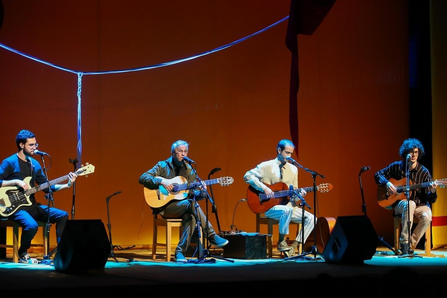 Zeca, Caetano, Moreno e Tom Veloso tocam juntos em São Paulo - Manuela Scarpa/Brazil News
