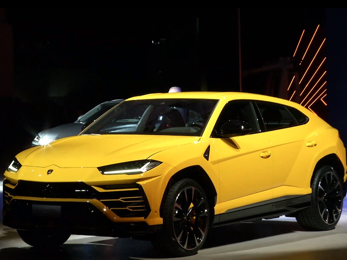 Quem traz Lamborghini Urus ao Brasil primeiro? Preço bate nos R$ 2 milhões