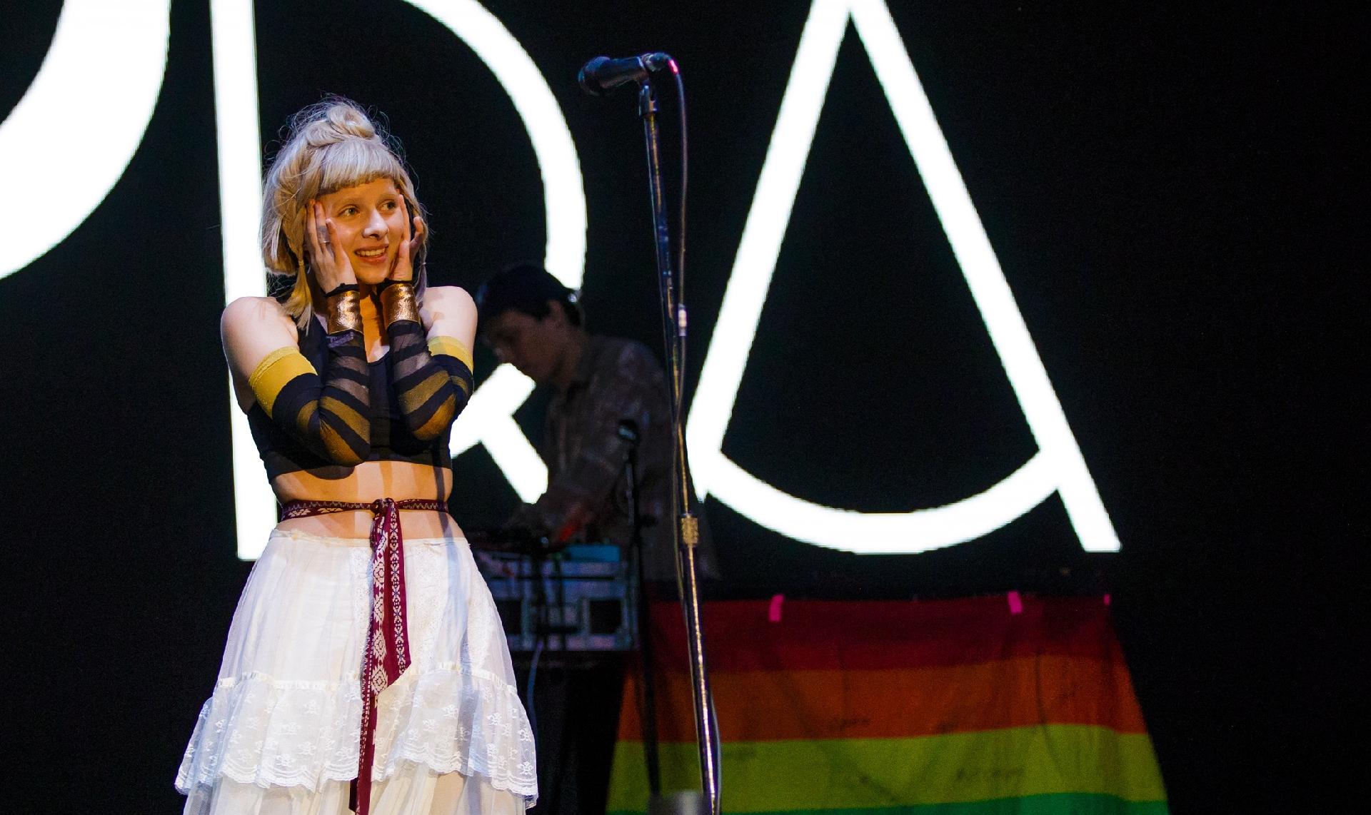 A cantora norueguesa Aurora se apresenta no palco Axe do Lollapalooza Brasil 2018 - Mariana Pekin/UOL