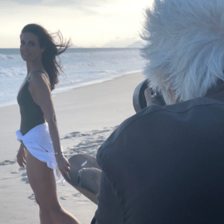 Fátima Bernardes é fotografada na praia - Reprodução/Instagram/fatimabernardes