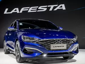 Hyundai revela inédito Lafesta, sedã esportivo feito para a China