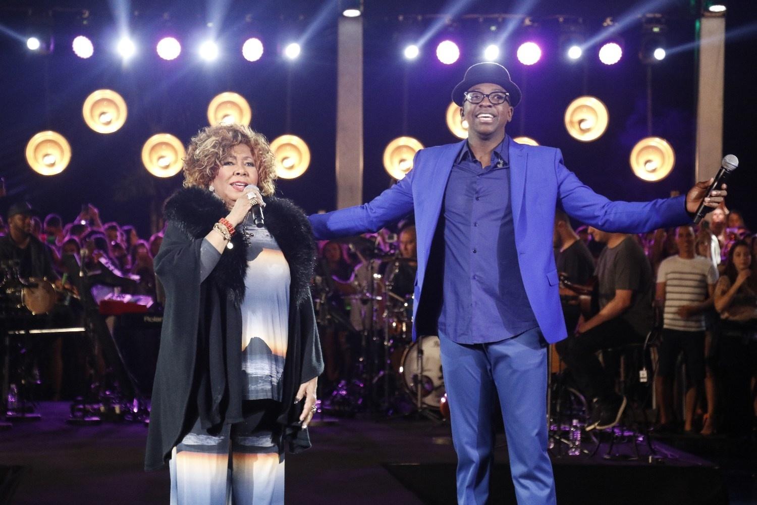 No momento da participação de Alcione, Mumuzinho depois da musica gravada fez uma homenagem a cantora que ficou emocionada - Fred Pontes/Divulgação