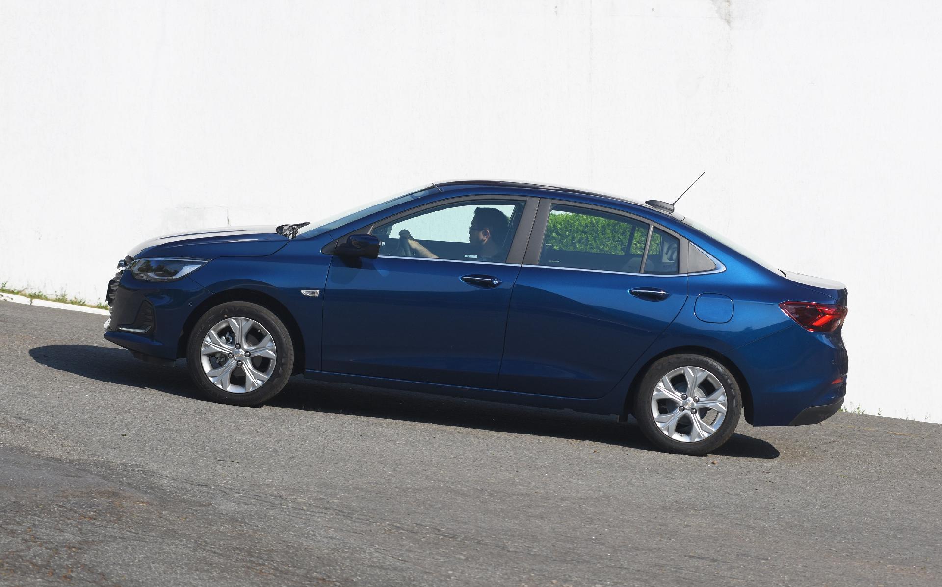 Chevrolet Onix Plus Premier - Murilo Góes/UOL