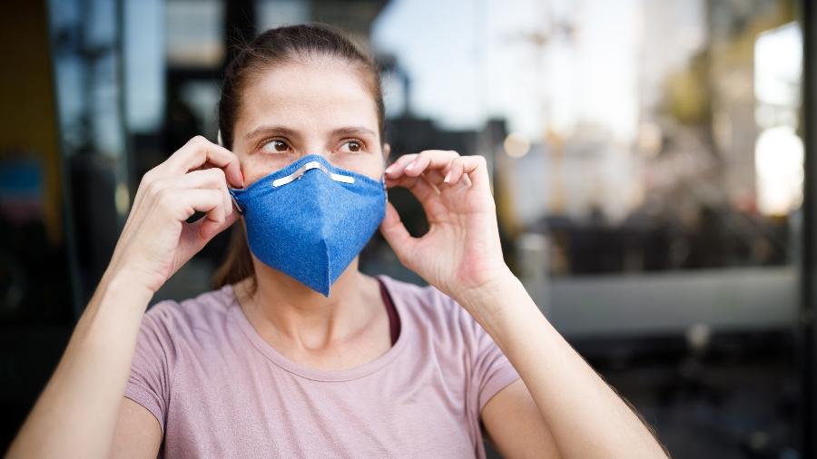 Pessoas sem máscaras serão proibidas de entrar e permanecer em ambientes públicos - iStock