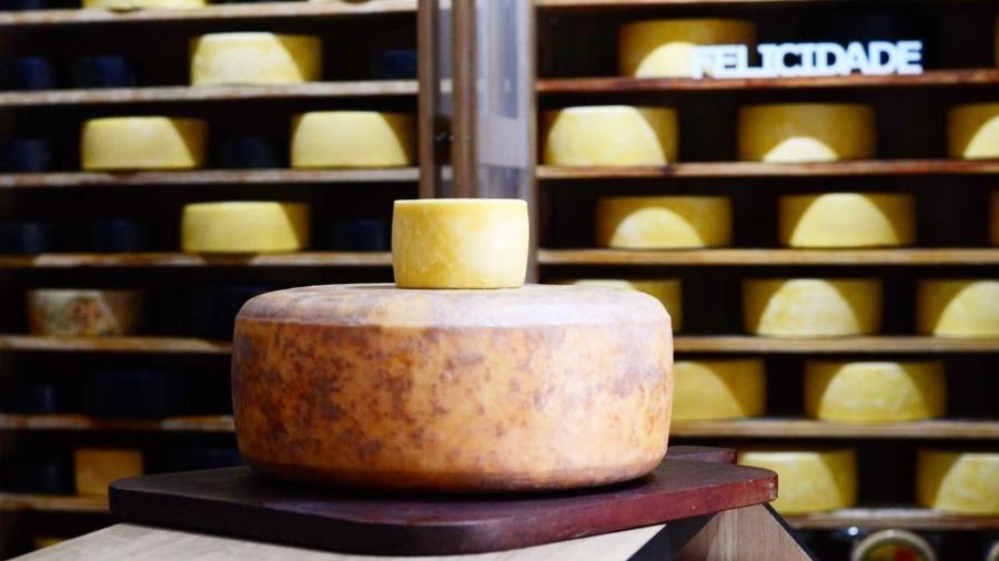 Tradição queijeira em Alagoa, pequena cidade de Minas, mantém Correios aberto - @queijodalagoamg
