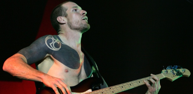 O baixista Tim Commerford durante um show do Rage Against the Machine em Perth, na Austrália, no dia 3 de fevereiro de 2008 - Paul Kane/Getty Images