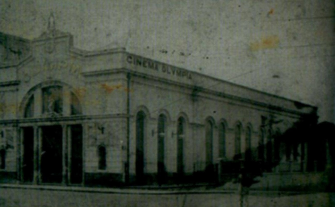 Fachada do Cinema Olympia, em Belém do Pará, nos anos de 1920 - Reprodução/Facebook Cinema Olympia