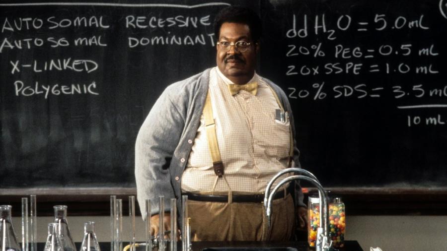 Eddie Murphy fez sete personagens no filme "O Professor Aloprado" - Divulgação
